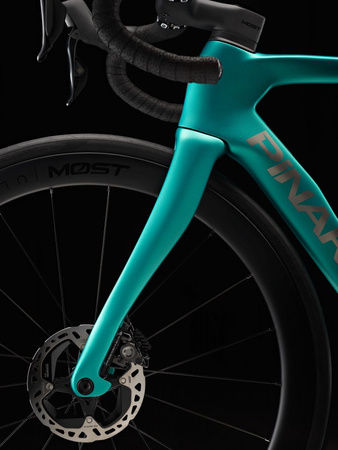 Rower szosowy Pinarello F9 - 2026 rok - Dura Ace Di2 Dura Ace Di2 2x12  MOST Ultrafast 45 DB