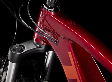 Trek Marlin+ 6 kolor: Crimson 2025