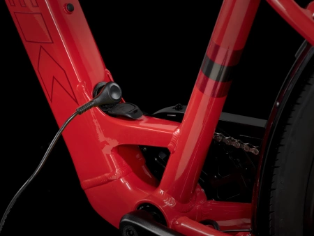 Rower elektryczny Trek Verve+ 1 LT o niskim przekroku Viper Red 2026