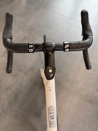 Rower szosowy Pinarello F3 - Shimano 105 Di2 2x12 DT SWISS A1800 30DB SPLINE