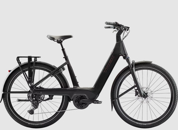 Charter+ 4 R9 800 Wh o niskim przekroku