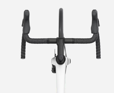 Rower szosowy Madone SL 5 Gen 8 Gloss Crystal White/Matte Deep Smoke2026 - zestaw