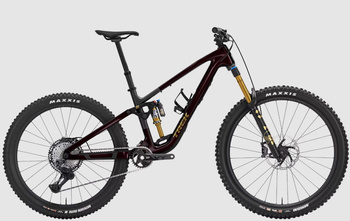 Rower Trek Fuel MX 9.8 XT Di2 Gen 7 Gloss Dark Carmine/Matte Trek Black 2026