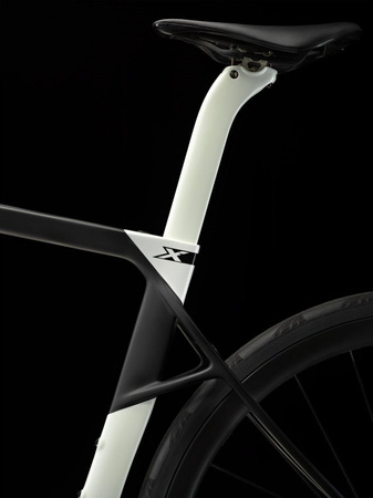 Rower szosowy Pinarello Dogma X - Dura Ace Di2 2x12; Koła DURA-ACE Koło R9270 - Xolar Sun