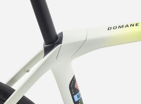 Rower szosowy Domane SL 6 Gen 4 Era White/Glowstick/Coral Fade 2026