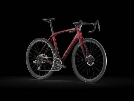 Rower szosowy Trek Domane SLR 9 AXS Gen 4 Metallic Red Smoke to Red Carbon Smoke 2025