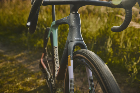 Rower gravel Trek Checkmate SLR 9 AXS  SRAM RED AXS 1x13 -  X Topo Designs Collab
