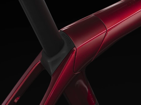 Rower szosowy Trek Domane SLR 9 AXS Gen 4 Metallic Red Smoke to Red Carbon Smoke 2025