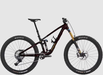 Rower Fuel LX 9.8 XT Di2 Gen 7 Gloss Dark Carmine/Matte Trek Black 2026