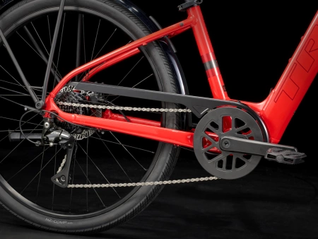 Rower elektryczny Trek Verve+ 1 LT o niskim przekroku Viper Red 2026