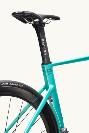 Rower szosowy FACTOR MONZA - Steel Geen - Shimano Ultegra Di2