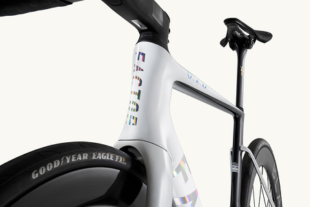 Rower szosowy FACTOR OSTRO VAM 2.0 ULTEGRA Gloss Pearl White / Chrome