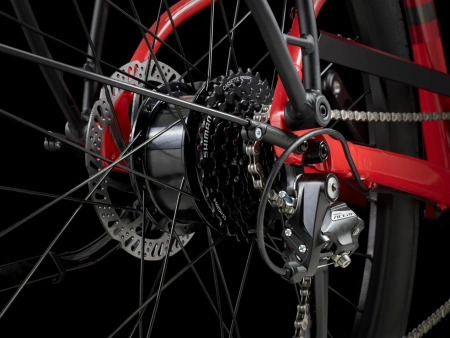 Rower elektryczny Trek Verve+ 1 LT o niskim przekroku Viper Red 2026