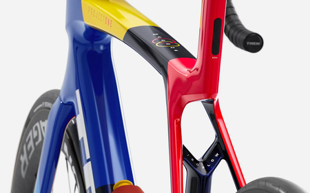 Rower szosowy Madone SLR 7 AXS  Team Replica 2026
