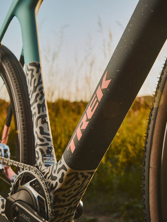 Rower gravel Trek Checkmate SLR 9 AXS  SRAM RED AXS 1x13 -  X Topo Designs Collab