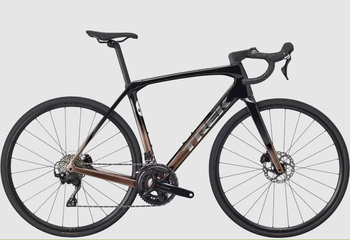 Rower Trek Domane SL 5 Gen 4  Dark Star to Bronze Age Fade 2026
