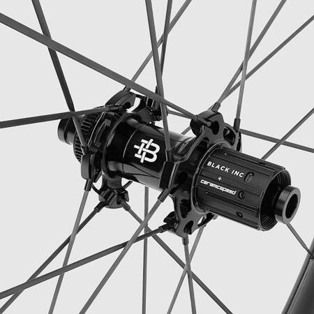 Komplet kół szosowych BLACK INC 48//58 Clincher Disc Brake Silver Label Shimano