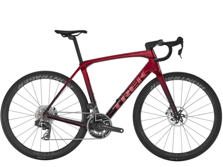 Rower szosowy Trek Domane SLR 9 AXS Gen 4 Metallic Red Smoke to Red Carbon Smoke 2025