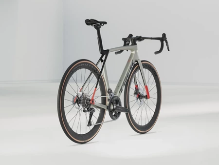 Rower szosowy Trek Madone SL 7 Gen 8 Matte Lunar Silver