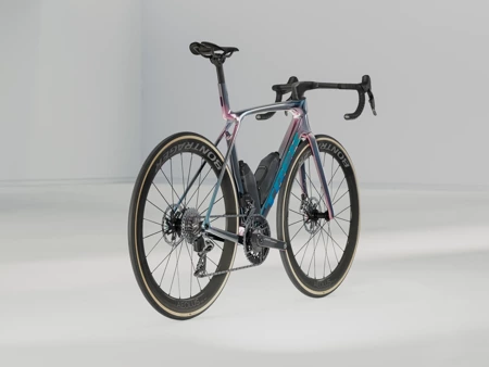 Rower szosowy Trek Madone SLR 9 AXS Gen. 8 Interstellar